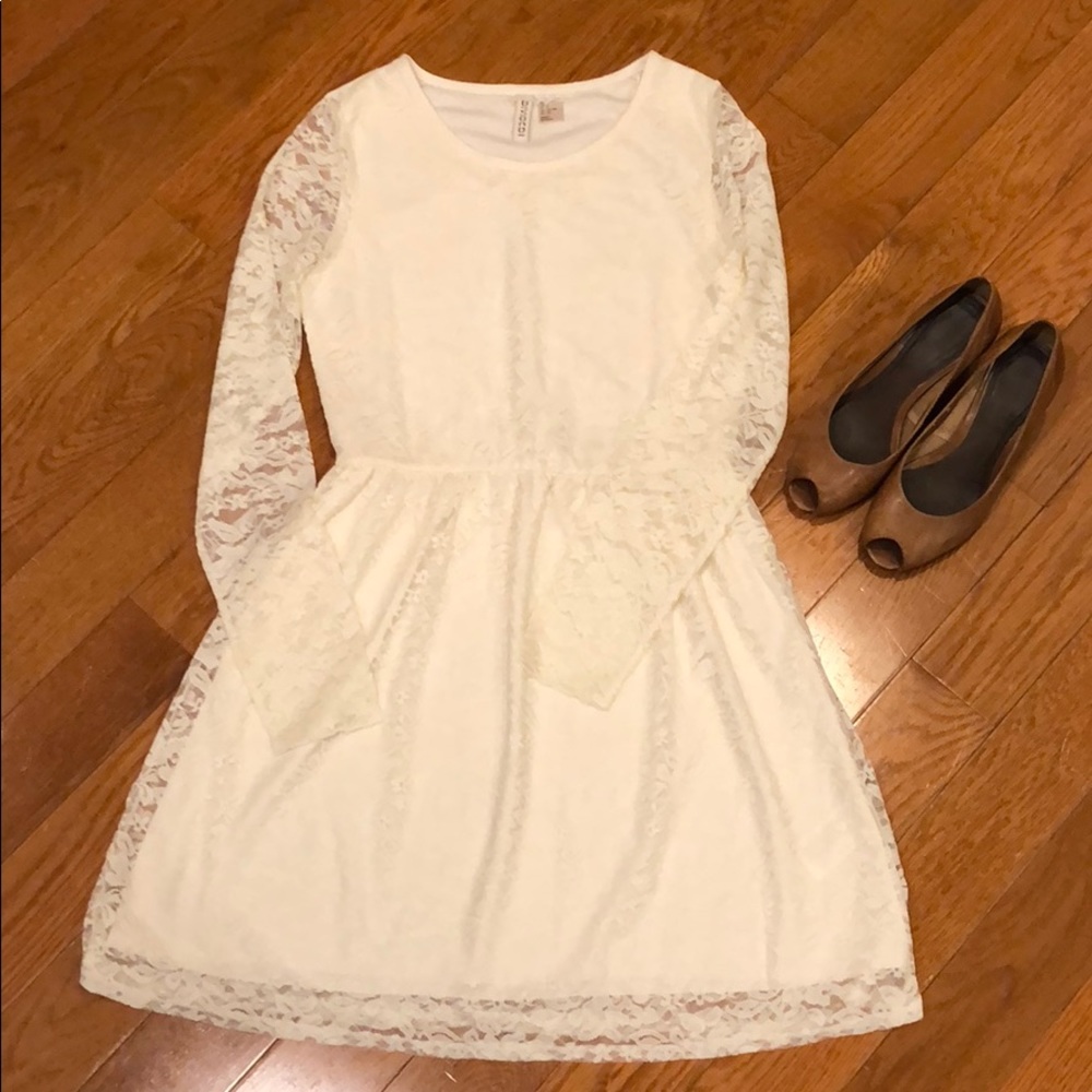⚡️SALE⚡️NWOT H&M Divided lace dress in ivory